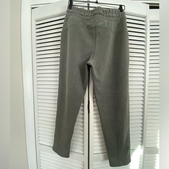 Lululemon Softstreme 7/8 Pant - Picture 3 of 7